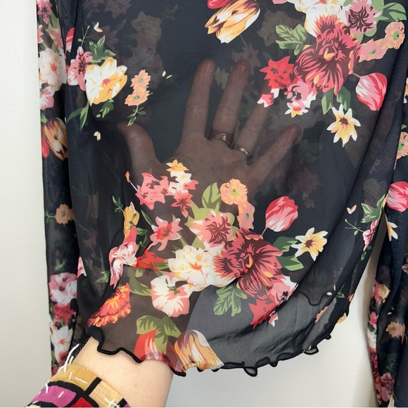Floral Mesh Long Sleeve L XL Crop Top Black Whimsigoth Fairy Romantic 90s Y2K - Picture 5 of 8